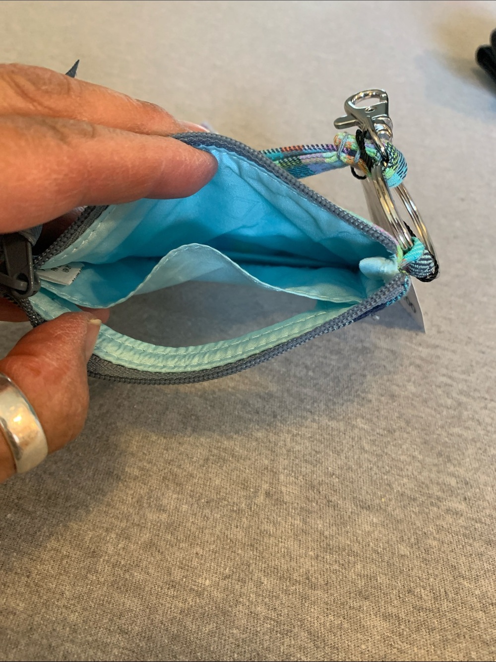 NWT Vera Bradly zip ID & landyard - Picture 3 of 4